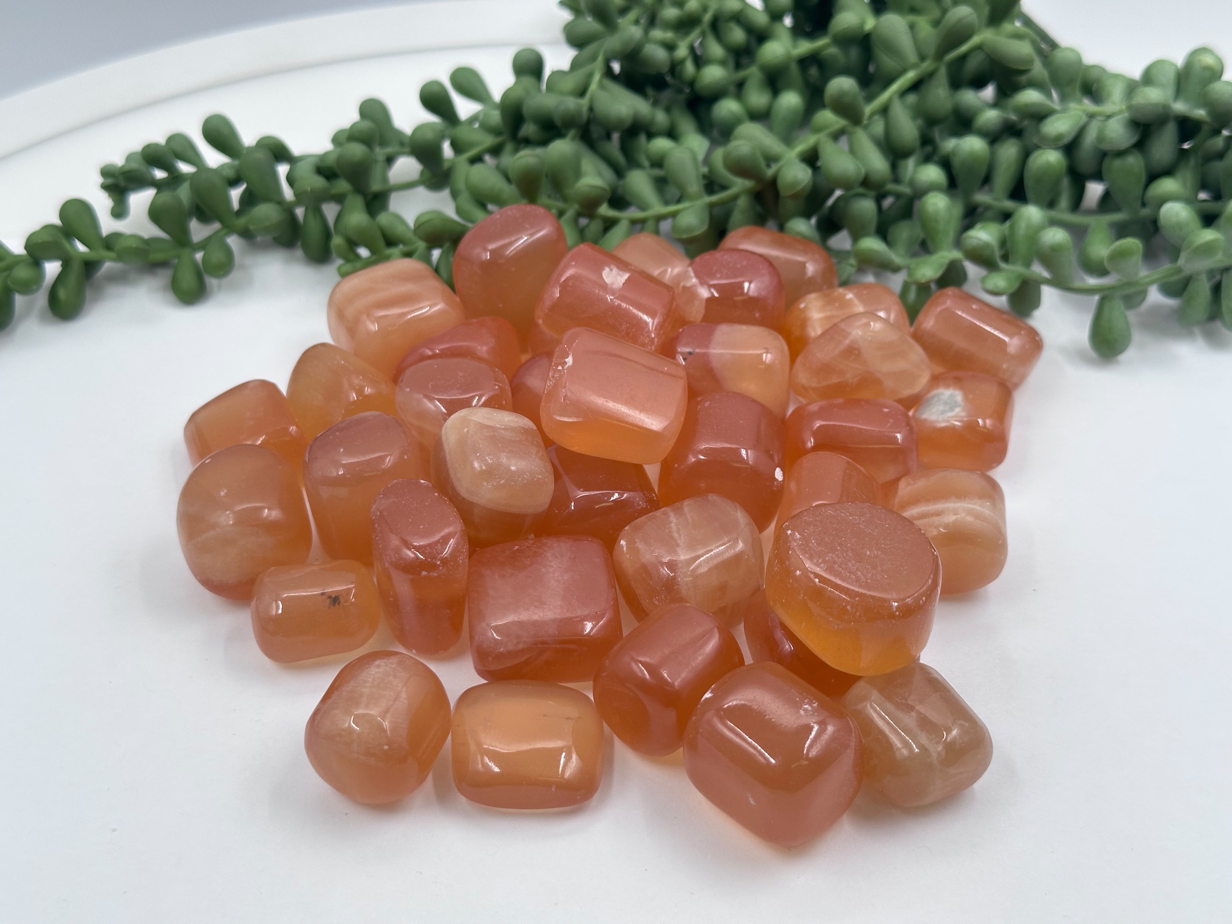 Honey Calcite Tumbled 22-25mm