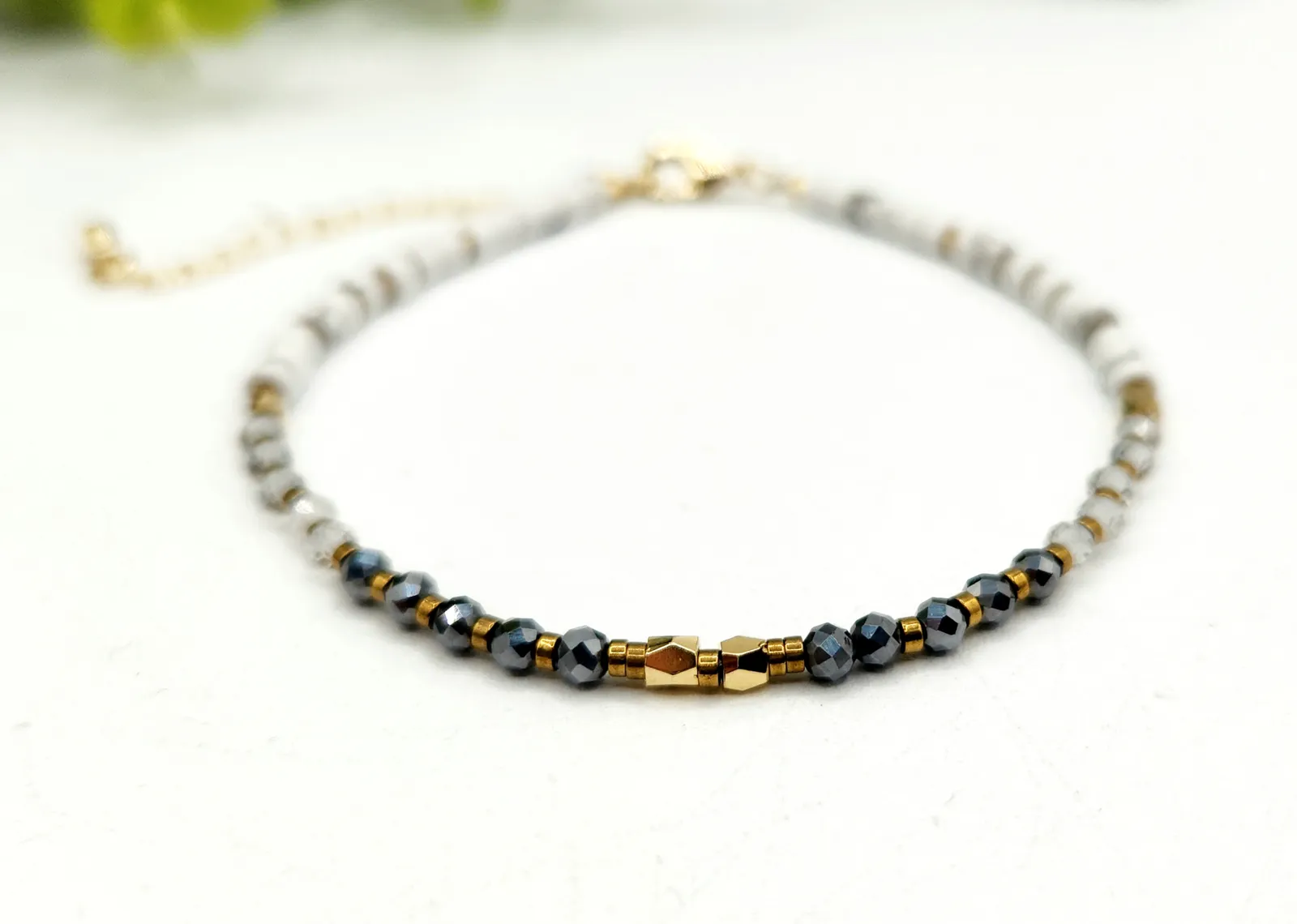 EMPATH PROTECTION-Terahertz/Clear Quartz/White Howlite Bracelet 3mm Faceted and Heishi Beads
